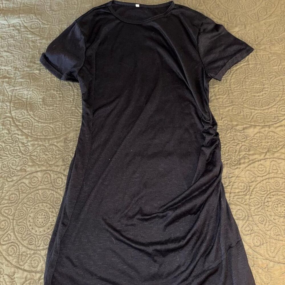 Unbranded Women's Navy and Black Dress